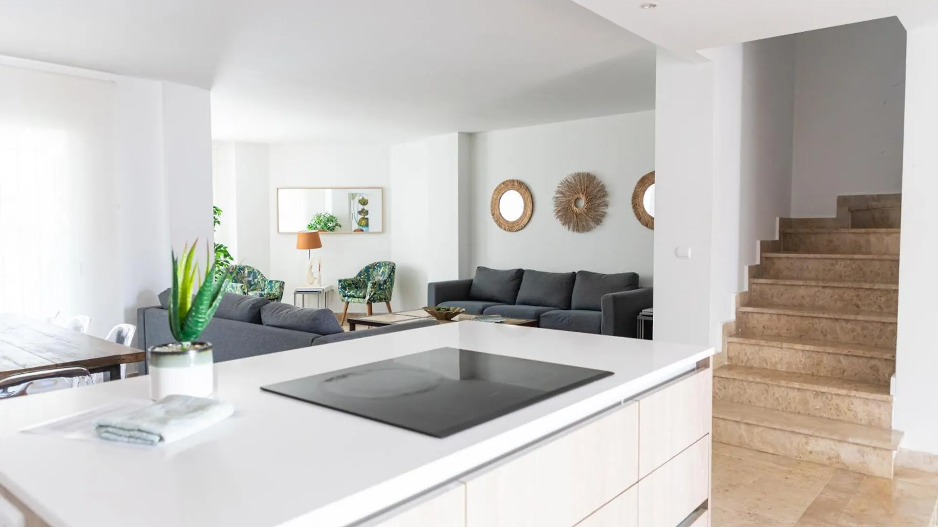 Ab Properties - Chic House Marbella