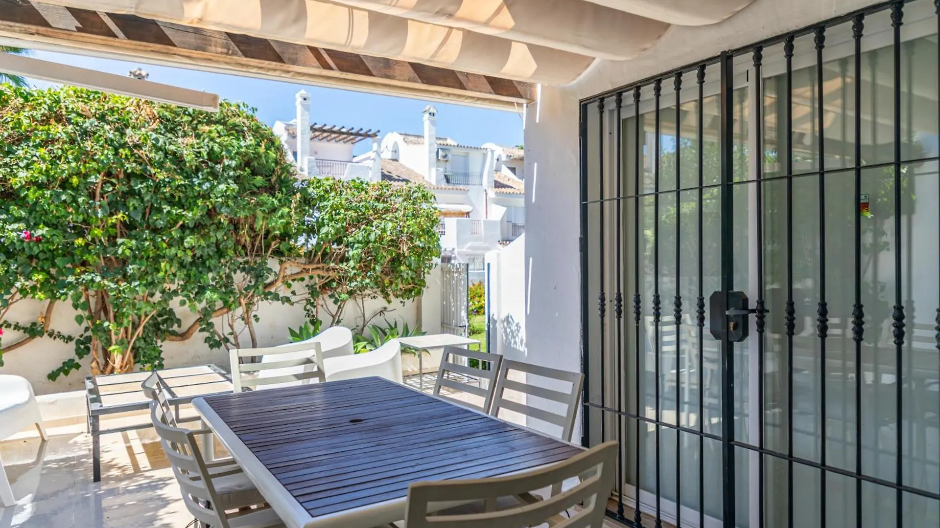 Ab Properties - Chic House Marbella